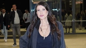 VARAO JE DOK JE BILA BOLESNA, A SADA PLAĆA Ovoj našoj voditeljki od bivšeg muža svaki mesec na račun leže vrtoglava cifra!