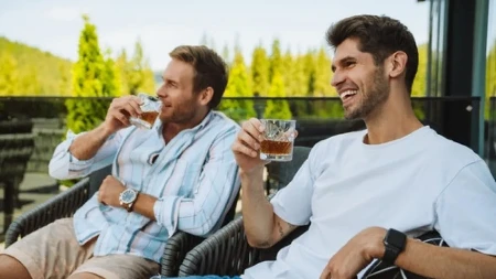 VIC DANA Susrela se dva prijatelja. Pita jedan drugog...