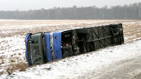 PREVRNUO SE AUTOBUS, IMA MRTVIH Užas kod Malog Trnova (FOTO)