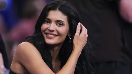 Savršeno, zanimljivo i vrlo, vrlo atraktivno: Svi komentarišu Kajli Džener u toplesu, izgleda da su svima popadale vilice