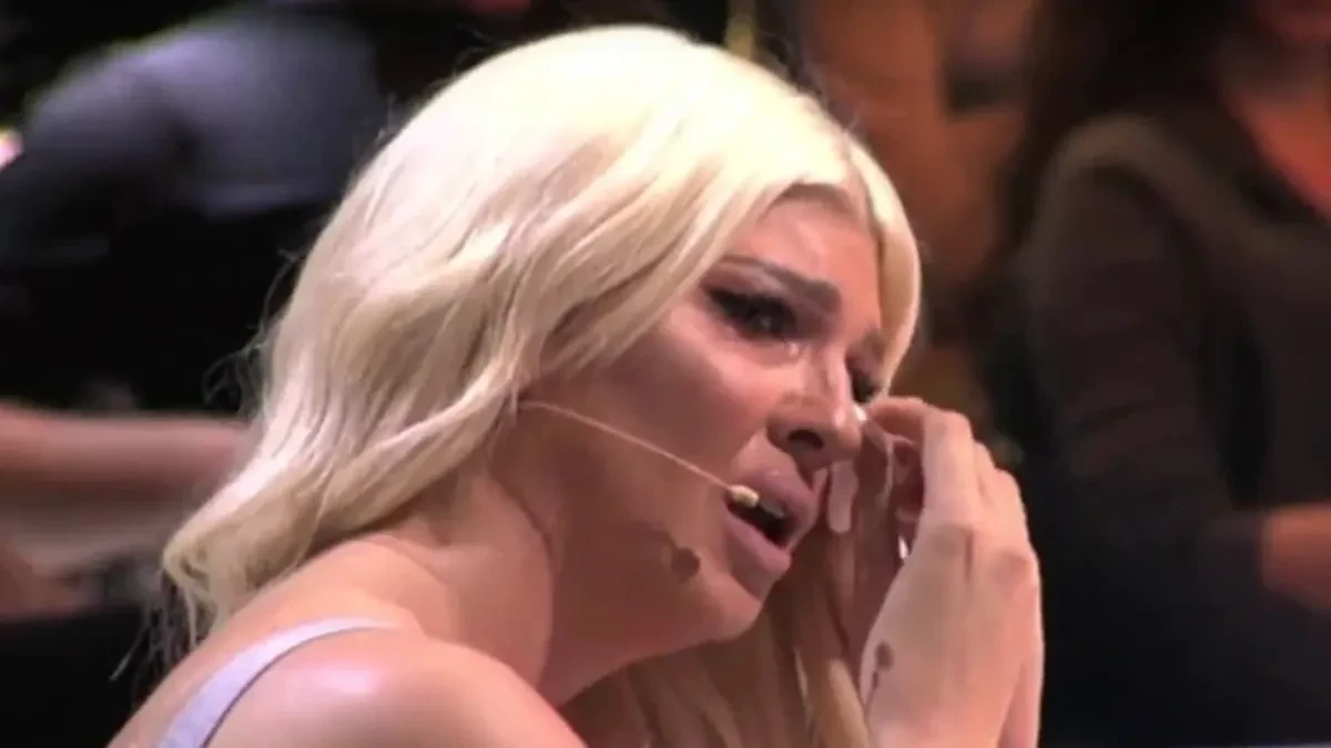 "REKAO MI JE DA NEGATIVNO UTIČEM NA PORODICU" Karleuša nakon mnogo godina otkrila detalje braka sa Karićem!