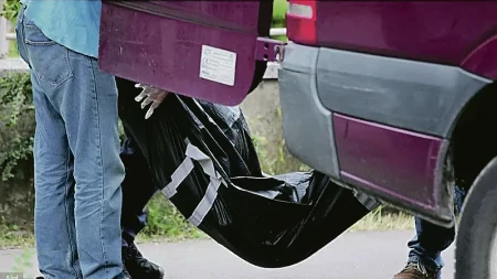 STRAŠNO! SUPRUGU IZBO NOŽEM PO GLAVI I VRATU, PA PRESUDIO SEBI Pronađena tela supružnika (VIDEO) 