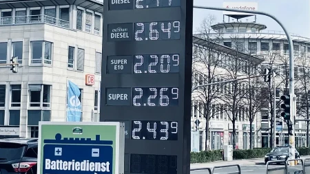 DIZEL POSKUPEO 20 ODSTO! Cene goriva u EU uzletele u nebo, Srbija vodi računa o građanima