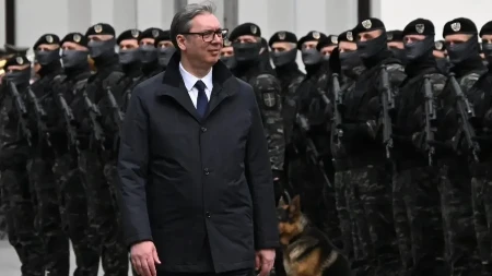 VUČIĆ ČESTITAO DAN VOJSKE SRBIJE Vojska snažan i pouzdan stub sigurnosti i mira