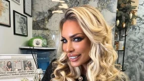 "NEĆU VALJDA DA GLUMIM ČASNU SESTRU" Isplivao intimni snimak starlete i njenog verenika koji ju je pretukao, a sada šokirala: "Dosta mi je..." (FOTO) 