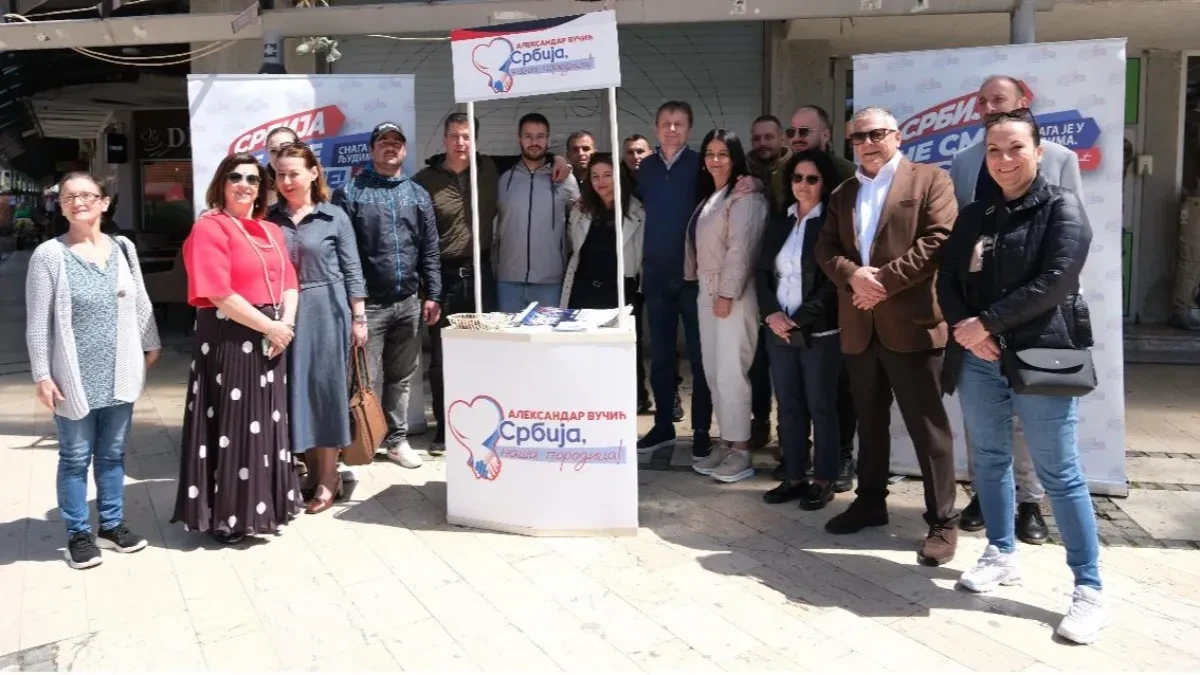 GLIŠIĆ U POSETI SURDULICI: Hvala vam što ujedinjeni sledimo politiku našeg predsednika Vučića