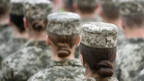 ŠOKANTNA ODLUKA NATO ČLANICE! Mobilizacija žena za Treći svetski rat