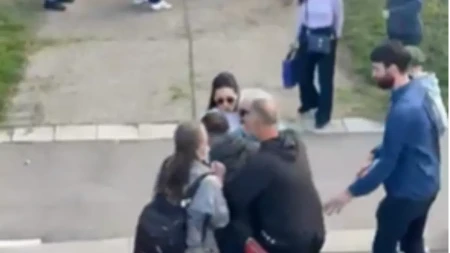 BLOKADERI PUCAJU PO SVIM ŠAVOVIMA! Sada se i tuku međusobno (VIDEO)