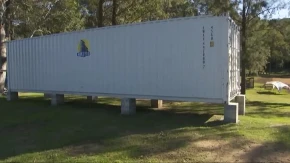 ŠOK TRANSFORMACIJA! Kontejner pretvorio u luksuznu kuću – i to za male pare!