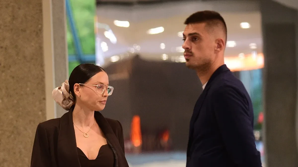 ŠOK KOJI NIJE OČEKIVALA Mirka van sebe nakon onoga što ju je sačekalo ispred vrata (FOTO)