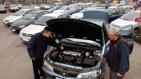 ZA 5.000 EVRA MOŽETE DA VOZITE KAO GOSPODIN Ovo je 8 polovnjaka koji i dalje vrede svaki dinar