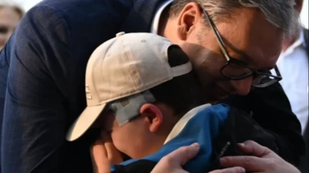 VUČIĆ ODRŽAO REČ, MALI ANDRIJA NA VEČITOM DERBIJU! "Hvala predsedniku što je ispunio jednu od mojih najvećih želja" (FOTO)