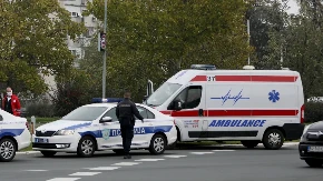  IZBO DEVOJKU I PO STRAŽNJICI Jezivo nasilje  na Vračaru 