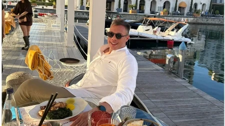 BLOKADERSKE PERJANICE SLAVE! Dok im polsušnici uništavaju Srbiju oni uživaju u inostranstvu (FOTO)