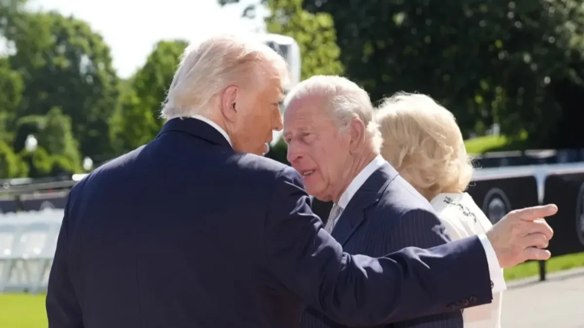 KRALJ PAO NA NISKE GRANE Čarls usred Vašingtona lobirao za Ukrajinu, pa počeo da se hvali: Mi smo najbolji