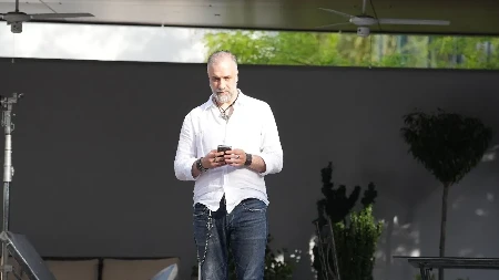 NEĆETE GA PREPOZNATI Bivši Milice Todorović posle godina tišine i skandala uhvaćen u javnosti, jedan detalj svima zapao za oko (FOTO)