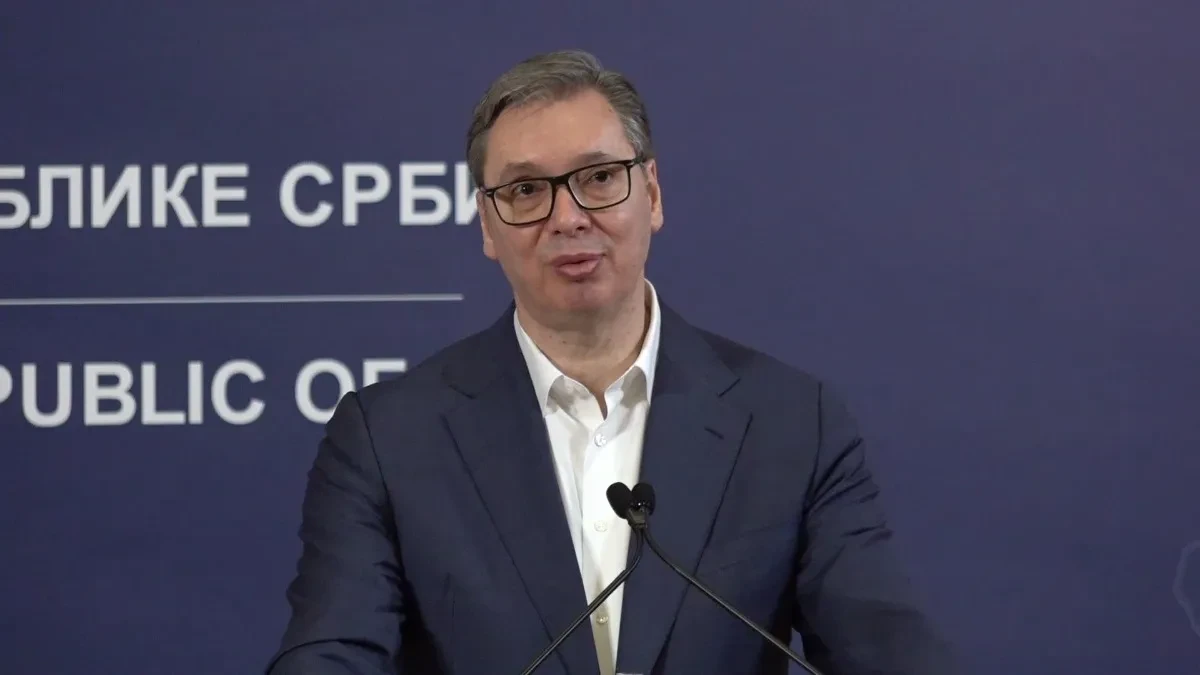 "JEDINO ŠTO ZNAJU JE MRZIMO VUČIĆA" "Jedan dan ode mi glava ako raspišem izbore, drugi ako ne raspišem"