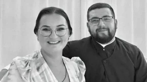 DAN ŽALOSTI U DERVENTI I BRODU 5. APRILA Poznato kada će biti sahranjeni tragično nastradali sveštenik Nenad i njegova supruga Nedeljka