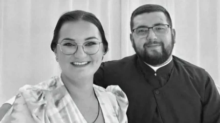 DAN ŽALOSTI U DERVENTI I BRODU 5. APRILA Poznato kada će biti sahranjeni tragično nastradali sveštenik Nenad i njegova supruga Nedeljka