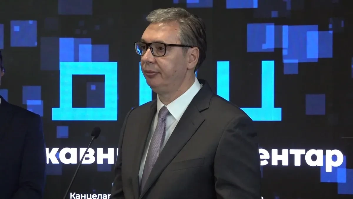 Sjajne vesti: Vučić najavio gradnju fakulteta za robotiku i informacione tehnologije u Kragujevcu