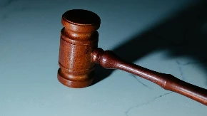 Pevač osuđen za silovanje: Dobio je 14 godina, uznemirujući detalji potresli naciju