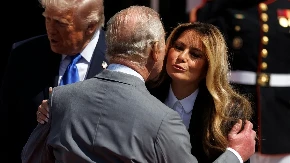 Zbog Melanije se krše i protokoli: Svet bruji o potezu kralja Čarlsa (FOTO)