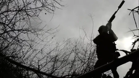 RUSI JURIŠAJU SA ISUKANIM BAJONETIMA Gori linija fronta u Donjecku, vodi se KLJUČNA bitka!