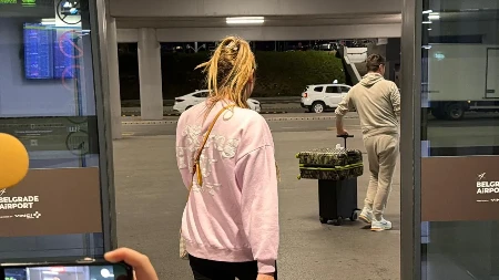 HAOS U STUDIJU, NAŠA TRUDNA PEVAČICA IZGOVORILA OVO, VODITELJKA U ŠOKU: "Eto vidiš, muškarci se lože na ženu koja nosi bebu!" 