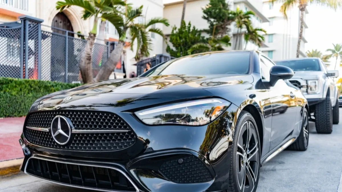 OSTAVILA SKUPOCENI MERCEDES U SERVISU, A ONDA GA SLUČAJNO VIDELA U GRADU Otkrila je ko je za volanom-  tek onda je usledio POTPUNI ŠOK