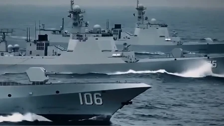 MANEVRI NAJMOĆNIJIH RAZARAČA NA SVETU Šta ih čini najvećom pretnjom? (VIDEO)