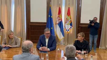 VUČIĆ NASTAVLJA KONSULTACIJE: Predsednik razgovara sa predstavnicima PUPS i Mi - glas iz naroda