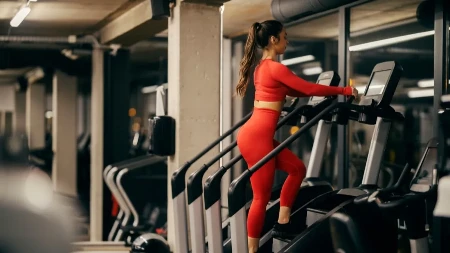 TEŠKA NEZGODA U TERETANI U BEOGRADU! Na devojku se obrušili tegovi, zadobila višestruke povrede