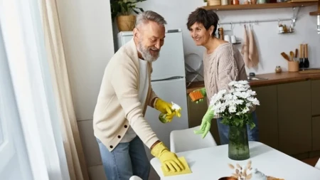 OVO SVI RADIMO, A UNIŠTAVA STVARI Ovih 5 stvari nikada ne čistite vodom