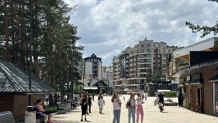 Zakupili kućicu na udarnom mestu, pa posle izdavili drugima: Kontrolisani prodajni objekti u centru Zlatibora - pronađeno niz nepravilnosti 