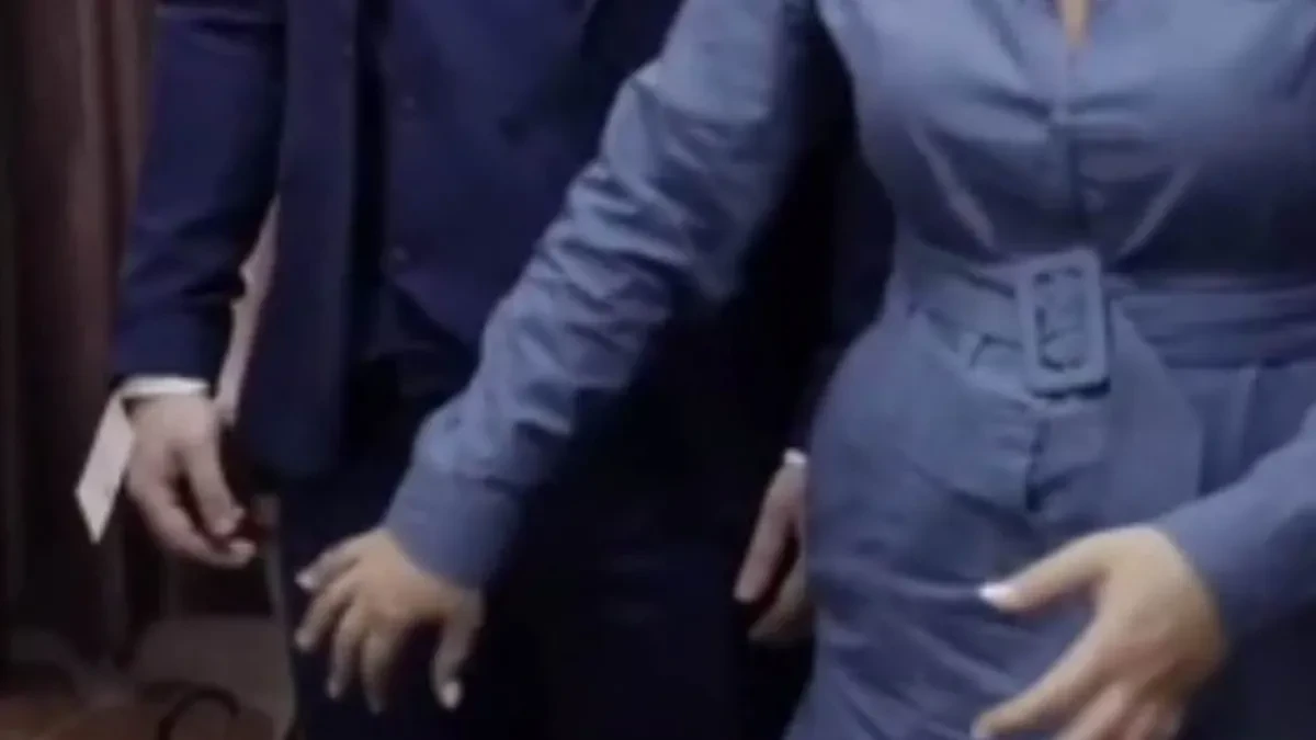 VODITELJKA DODIRIVALA TAKMIČARA PO INTIMNIM DELOVIMA TELA! Skandal u emisiji, ovo niko nije očekivao od nje