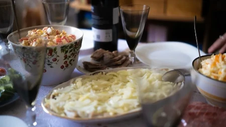 Ni slučajno ne iznosite ovo na sto 12. aprila! Koje meso se ne stavlja na trpezu za Uskrs?