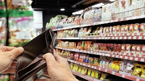 INFLACIJA U OVOJ DRŽAVI RUŠI REKORDE Cene osnovnih životnih namirnica nikad skuplje