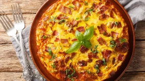 GURMANSKI OMLET SA SLANINOM I SIROM Daje proteine i snagu za ceo dan