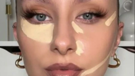 Žene 50+ poludele za ovim trikom: Samo 3 poteza brišu godine sa lica - nema bora, ni umora