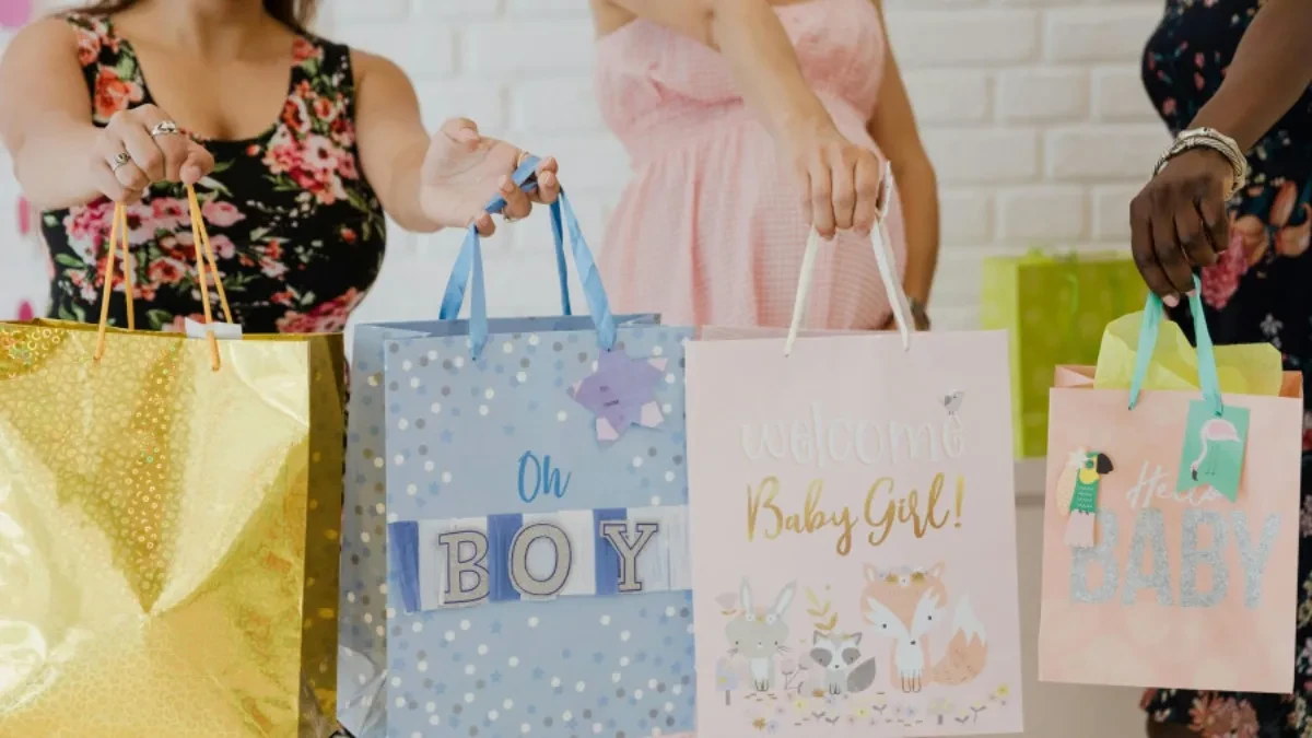 Veliki atlas darivanja: Kako se ide na babine kod nas, a kako u svetu