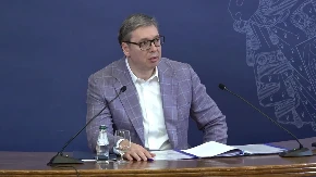 UPUTIO SAM 154 POZIVA POLITIČKIM PROTIVNICIMA Vučić se obraća iz Predsedništva (VIDEO)