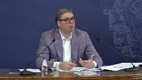 VUČIĆ OŠTRO: Samo kada razgovarate sa predsednikom, ne može da bude osoba A, B, V i G. Nego ime i prezime.