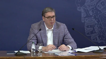  POZVAĆU I CELU VLADU I SLUŽBE Vučić upozorio kakva nevolja predstoji Evropi 
