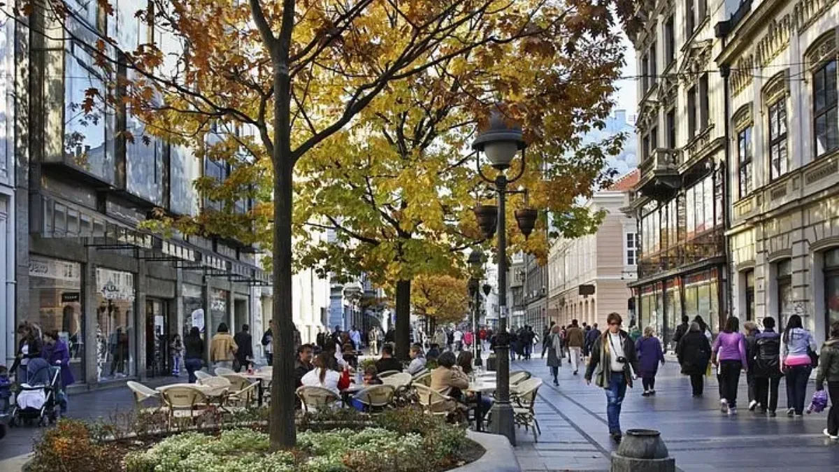 KINEZ DOŠAO U BEOGRAD PA OSTAO U ŠOKU: Ovo mu najviše smeta kod Srba - izazvao žestoku raspravu!