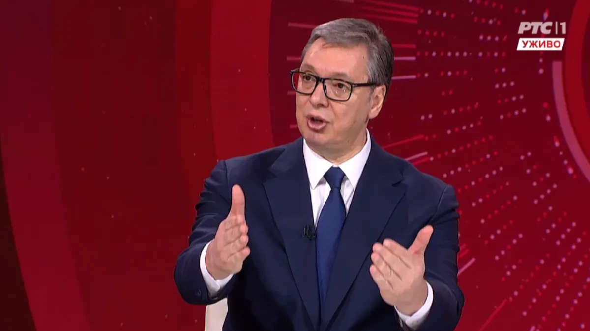 AUH, KAKAV ŠOK! Lažovski ''Danas'' se izvinio Vučiću: I oni shvatili da su preterali sa izmišljotinama o predsedniku