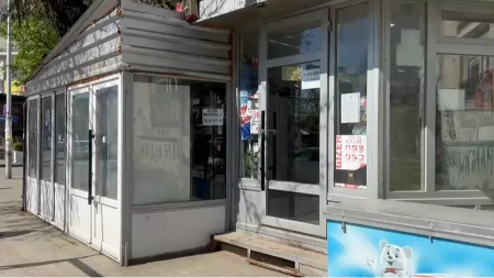 LOKVA KRVI U LOKALU GDE JE UNUK UBIO DEDINU PARTNERKU Komšije u strahu nakon zločina u Obrenovcu