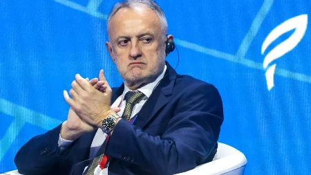 OGLASIO SE MINISTAR SPORTA Gajić: Odlazak Vujoševića predstavlja nenadoknadiv gubitak za srpsku košarku i sport