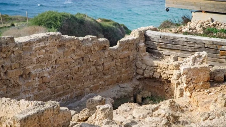 GROBLJE STARO 5 VEKOVA KRIJE MNOGE TAJNE Naučnici ŠOKIRANI značenjem onog što su pronašli