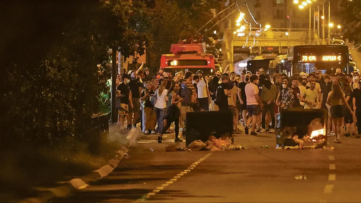 BLOKADERI SE DELE NA DVE BIZNIS FRAKCIJE! Jedni drugima oči povadiše, sve zbog PARA