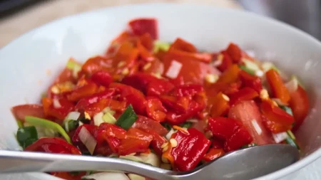 Moravska salata je kraljica na trpezama Juga: Ne traži mnogo truda, a daje bogat i savršen ukus 